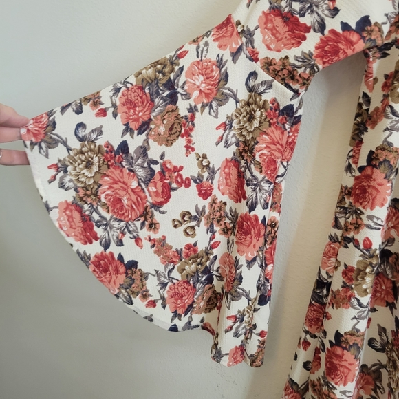 Rolla Coaster dress/long top bell sleeve  floral - Picture 5 of 7